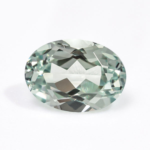 Green Lab Grown Sapphire, Oval, VVS, 1 Piece, MGLC3010